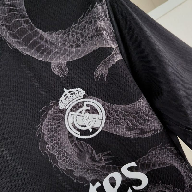 Camiseta Real Madrid ESPECIAL Black Dragon 2024/25 + 5 REGALOS 🎁