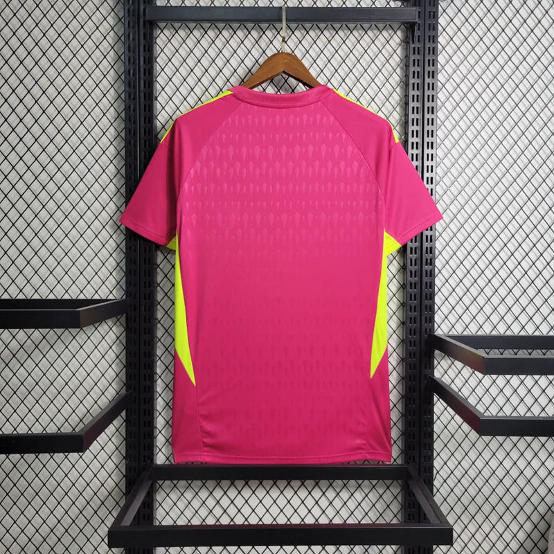 Camiseta Real Madrid Portero Rosa 23/24