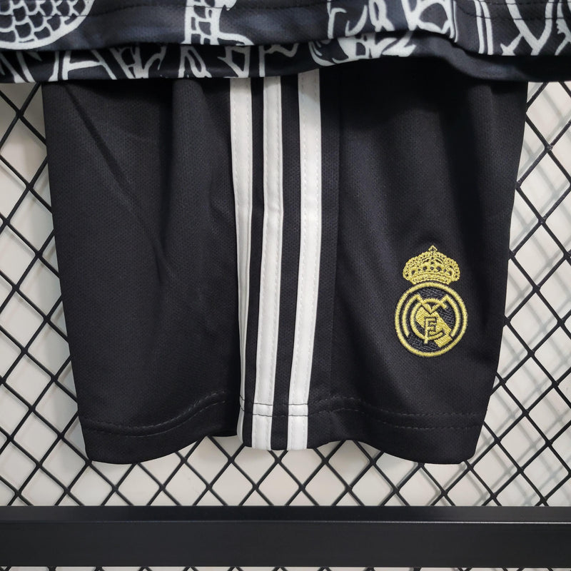 Conjunto infantil Real Madrid Edición especial negro 23/24