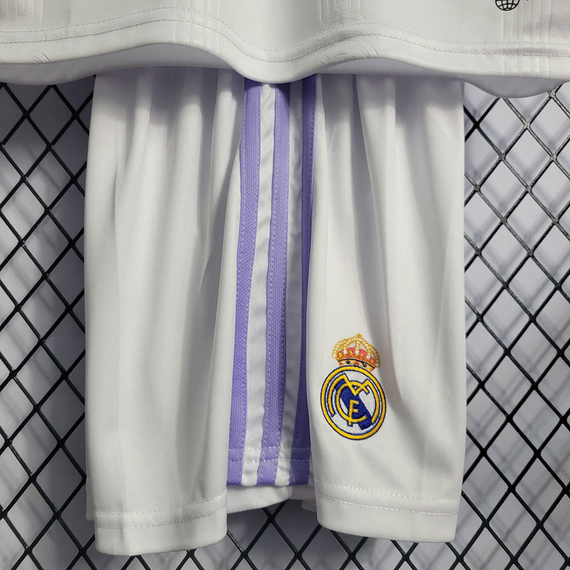 Conjunto infantil Real Madrid Home 22/23