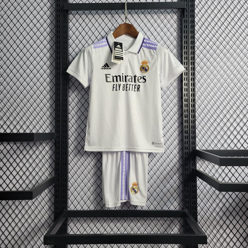 Conjunto infantil Real Madrid Home 22/23